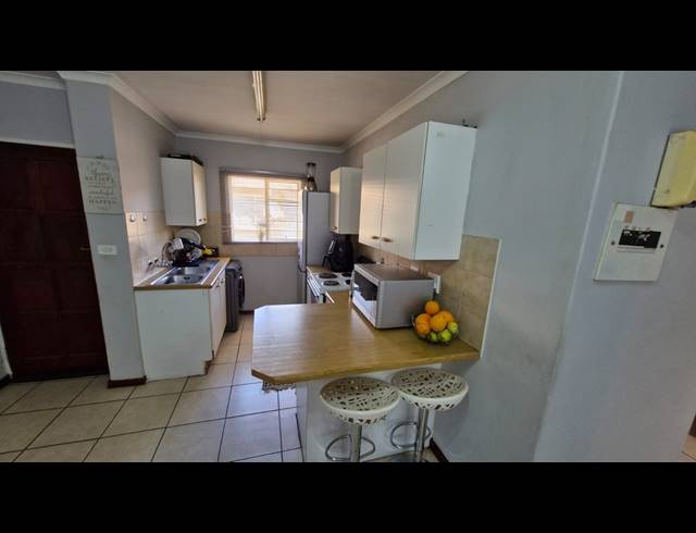 2 BEDROOM DUPLEX FOR SALE IN WILLOW PARK